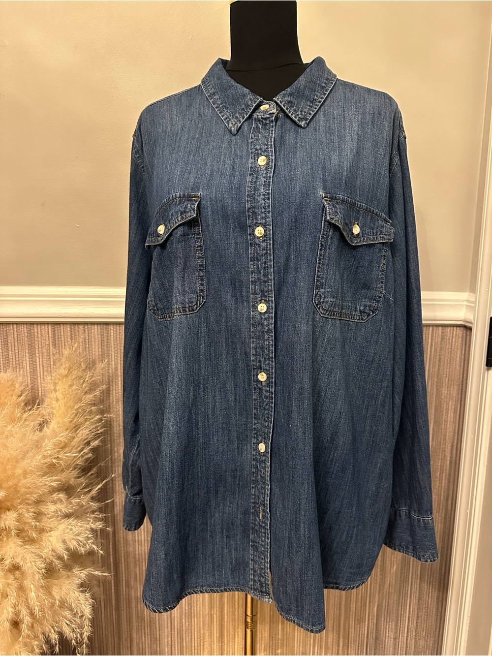 Universal Thread 3X Oversized Denim Chambray Button Down Shirt